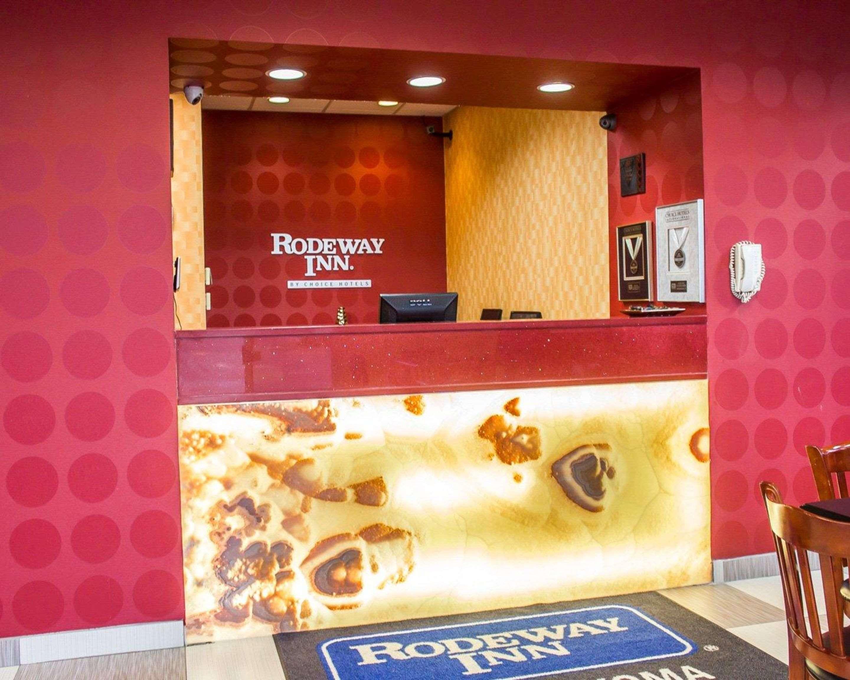 Rodeway Inn Macarthur Airport Ronkonkoma Eksteriør bilde